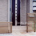 神奈川県平塚市E様邸エクステリア施工例/天然石貼りアプローチと横格子フェンスのオープンエントランス