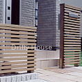 神奈川県平塚市E様邸エクステリア施工例/天然石貼りアプローチと横格子フェンスのオープンエントランス