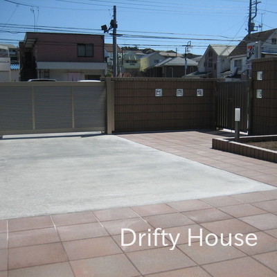 神奈川県鎌倉市Ｔ様邸エクステリア施工例/駐車スペース+アプローチ