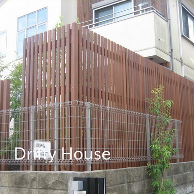 神奈川県藤沢市Ａ様邸お庭（リガーデン）の施工例/木製縦格子フェンス